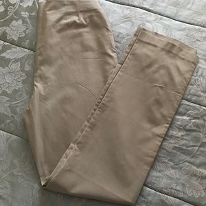 Chicos size 2.5 brigitte so slimming pant